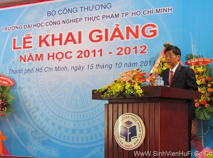 Hình ảnh khai giảng năm học 2011-2012 Image010