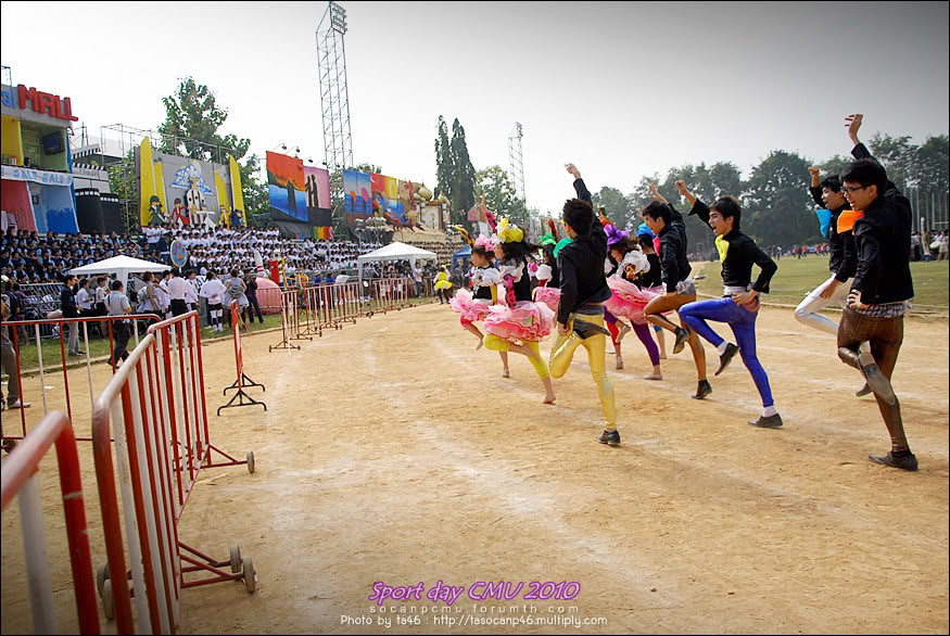 รูปงาน Sport day CMU 2010 - Page 3 Sp2010_072