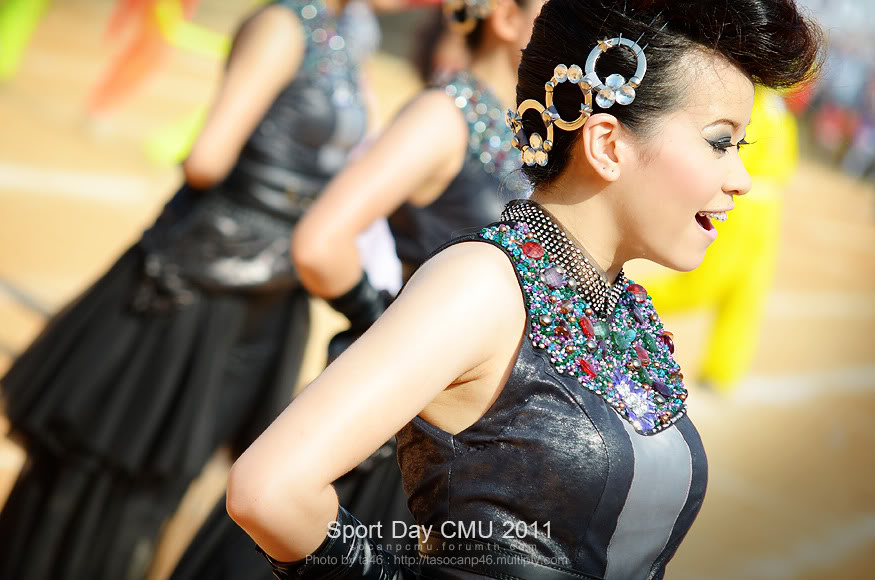 รูปงาน Sport day CMU 2011 - Page 3 Sp54_155