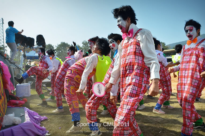 รูปงาน Sport day CMU 2011 - Page 4 Sp54_184