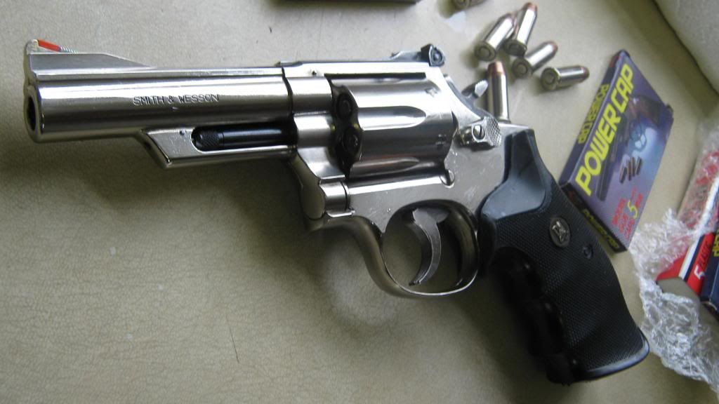 Smith and Wesson .357 magnum 4 IMG_0082