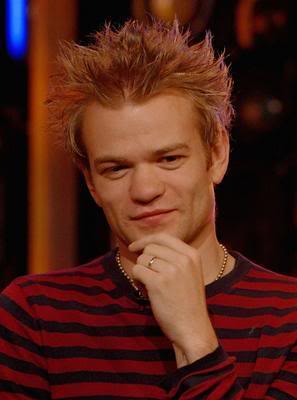 موسوعه قصات الشعر للشباب 200/2011 الكاجول والكول والكلاسيك Deryck-whibley-hair2