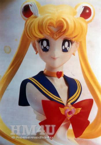 Sailor Moon - Page 2 Sailor-Moon-Bust