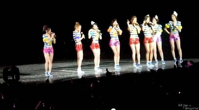 [PICS/GIF][14-09-2011] Yulsic moment in Taiwan - Comeback so hot & sweet! Jdvd