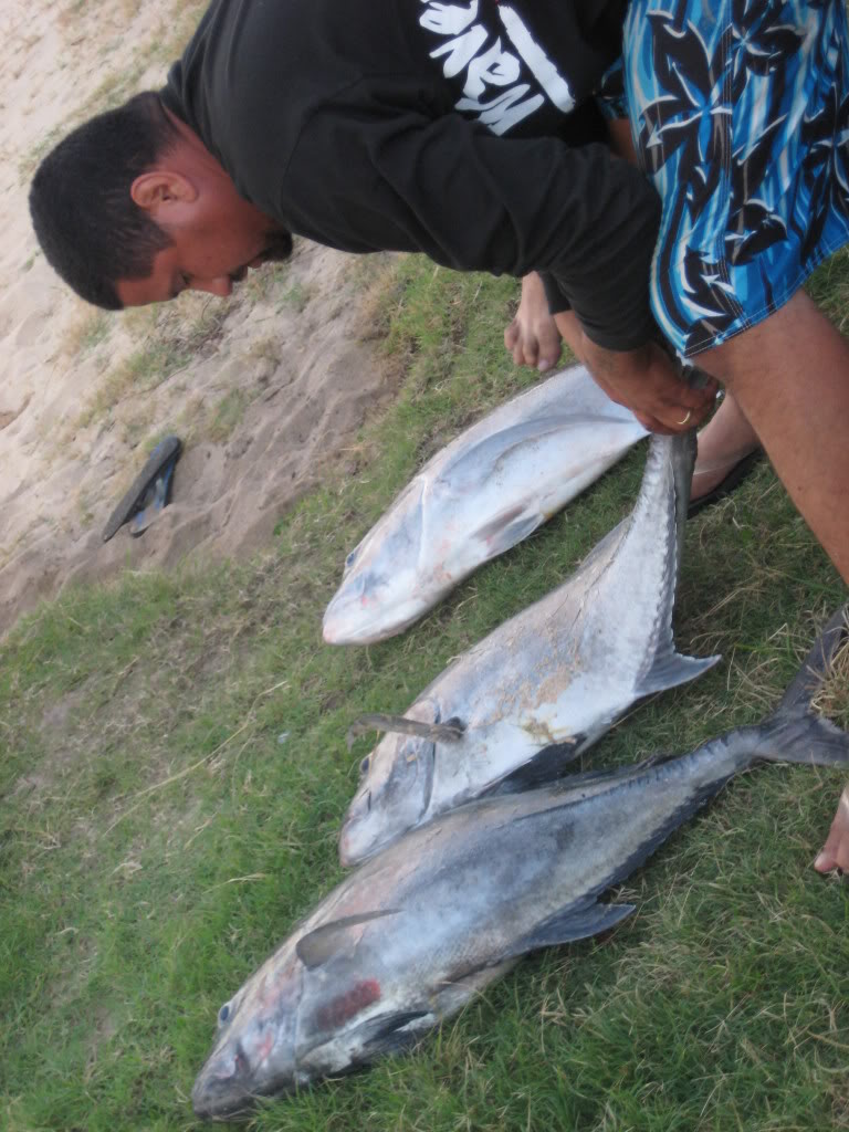 quadfathers ulua aukea 2010 BillyUluaFishingatYokahamas12-23-5