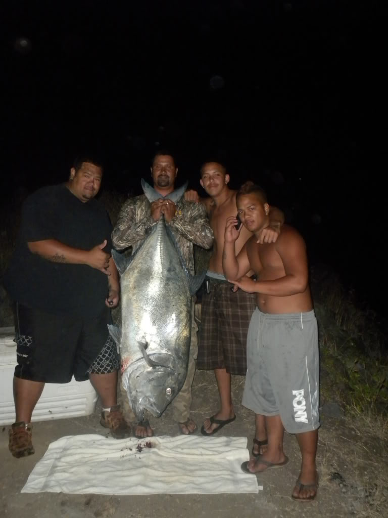 quadfathers ulua aukea 2010 FishingTrip6-4-101165L563-4G423--31