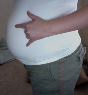 FROM BUMP TO BABY - bump pics!! - Page 37 Photo2-1