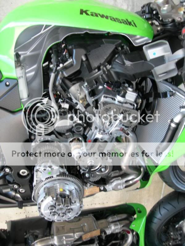 Ninja ZX6R Engine_CutAway_01