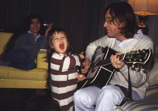 Julian ve Sean John_Yoko_Sean_