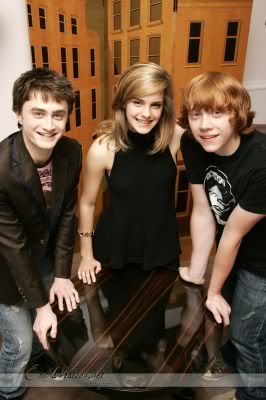 HARRY POTTER PRESS CONFERENCE Normal_Ootp1