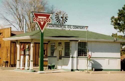 Old Gas Stations, Hotels and Car Hop Pics - Page 2 Juyjyu