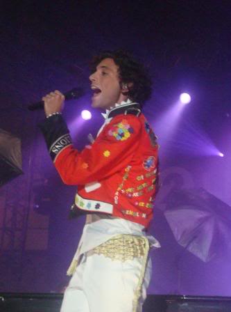 Mika et Michael Jackson MikaJacket-1