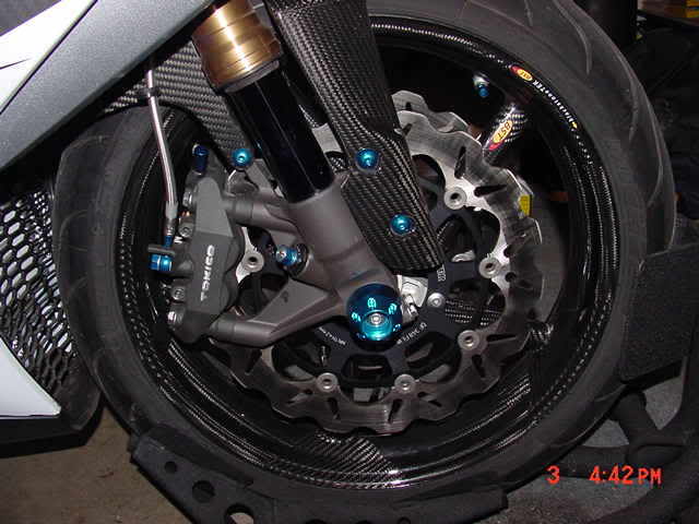 Voila ce que ça donne un K6 full carbone Front_wheel