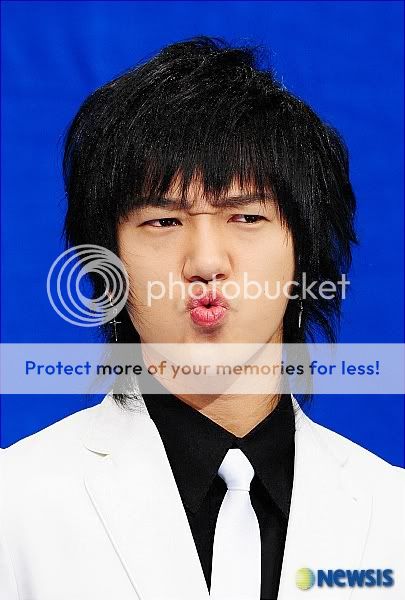 Yesung photos 200712131322207000