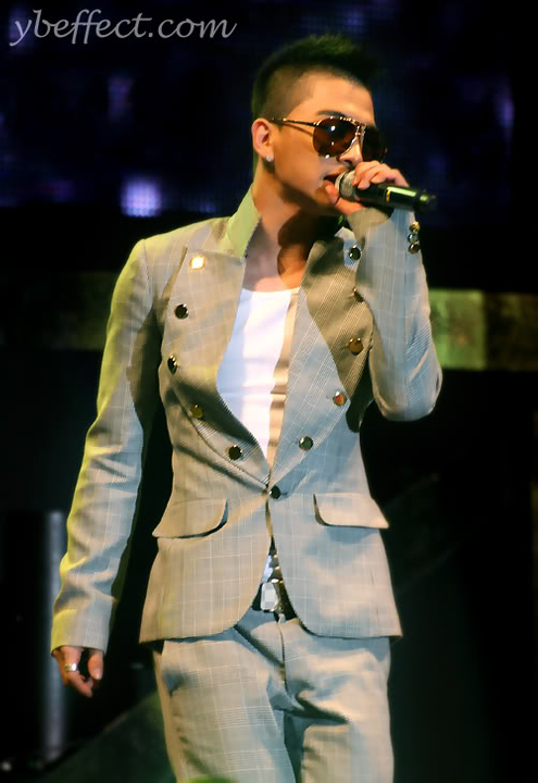 [Photos] TaeYang 492103cbe648c