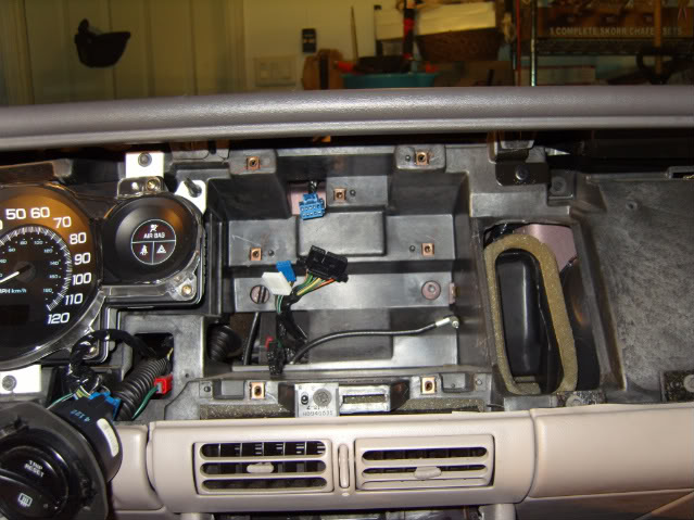 Write-Up: Installing Double DIN head unit in '96-99 Riviera - Page 5 S1030399