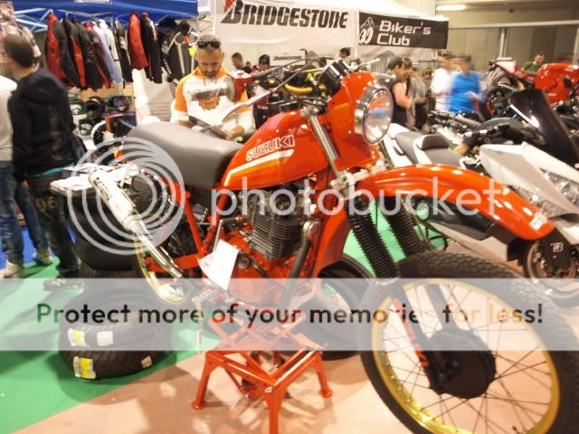 SALON DE LA MOTO SEVILLA 2011 P2265866