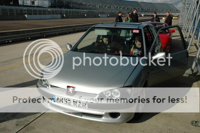 Rockingham Open Pit - 06/11/2010 - pics & discussion - Page 2 DSC_0329