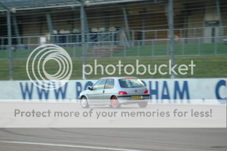 Rockingham Open Pit - 06/11/2010 - pics & discussion - Page 2 DSC_0402