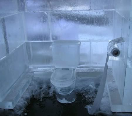 Ice toilet in Ice Hotel Image003