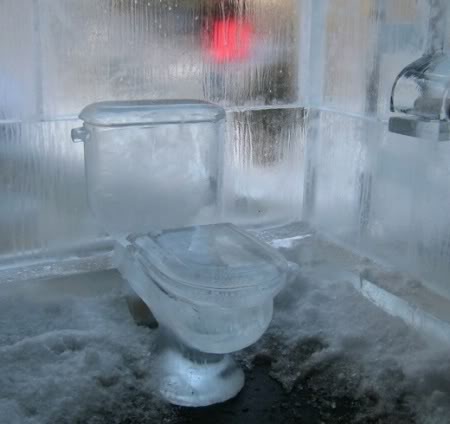 Ice toilet in Ice Hotel Image004
