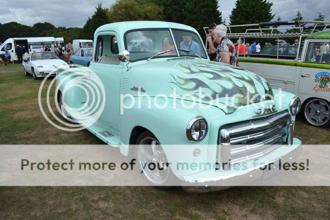 CLACTON CLASSIC CAR CLUB SHOW 28 AUGUST photos 14054307_10208165032698169_5050570740799320614_o_zpsgbvlhzjr