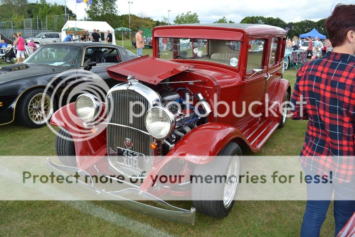 CLACTON CLASSIC CAR CLUB SHOW 28 AUGUST photos 14107679_10208165174101704_1270481659858021459_o_zpszzmmgn2t