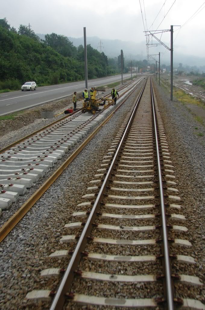 M 300 : Bucuresti Nord - Brasov - Cluj Napoca - Episcopia Bihor - Pagina 3 DSC05020