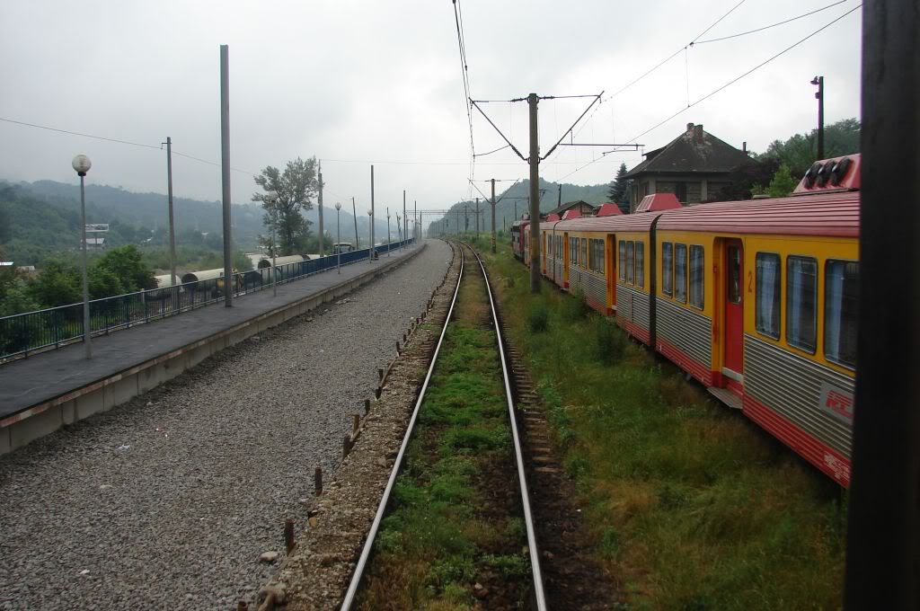 M 300 : Bucuresti Nord - Brasov - Cluj Napoca - Episcopia Bihor - Pagina 3 DSC05036