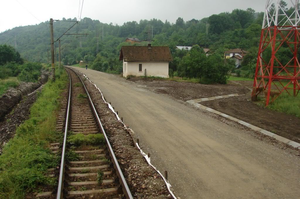 M 300 : Bucuresti Nord - Brasov - Cluj Napoca - Episcopia Bihor - Pagina 3 DSC05047