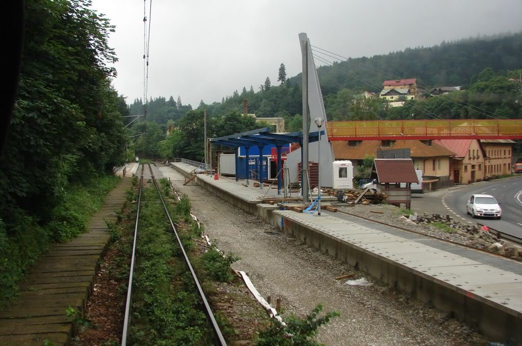 M 300 : Bucuresti Nord - Brasov - Cluj Napoca - Episcopia Bihor - Pagina 3 DSC05102