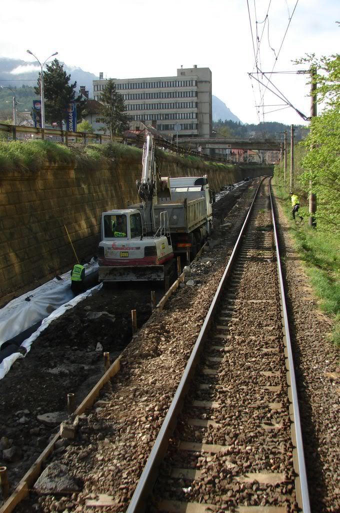 M 300 : Bucuresti Nord - Brasov - Cluj Napoca - Episcopia Bihor - Pagina 3 DSC04698