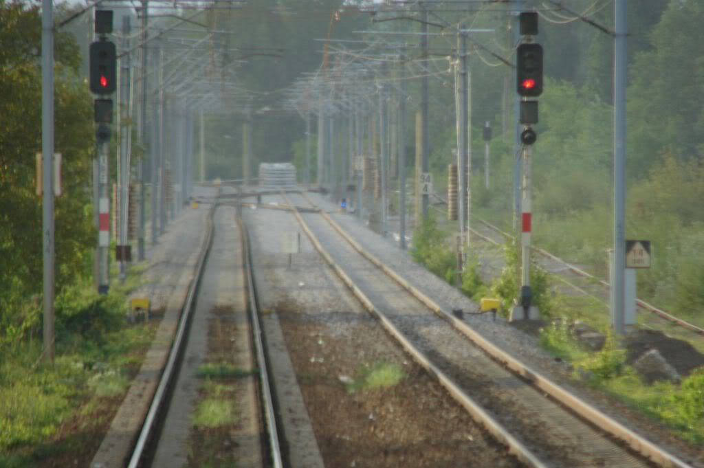 M 300 : Bucuresti Nord - Brasov - Cluj Napoca - Episcopia Bihor - Pagina 3 DSC04811