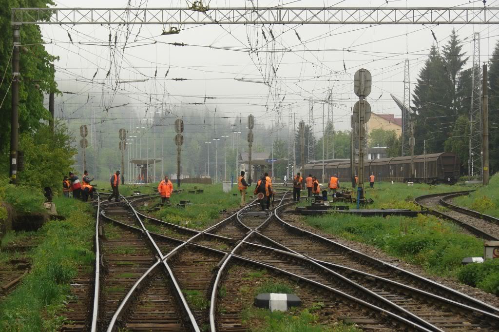 M 300 : Bucuresti Nord - Brasov - Cluj Napoca - Episcopia Bihor - Pagina 34 DSC04577