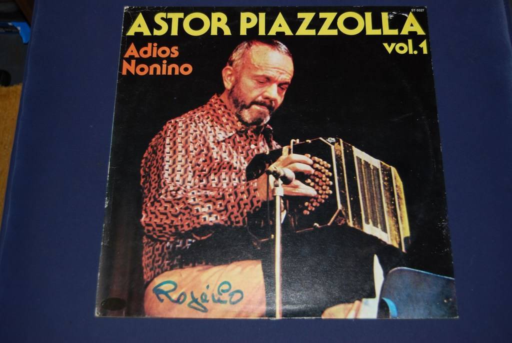  photo ASTOR PIAZZOLLA LIVE IN WIEN Vol 1 01_zpsipqhddh9.jpg