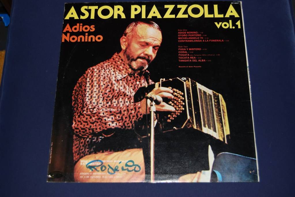  photo ASTOR PIAZZOLLA LIVE IN WIEN Vol 1 02_zpstxlazzwo.jpg