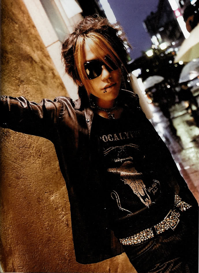 GazettE (Visual kei) - Pgina 12 Aoi68