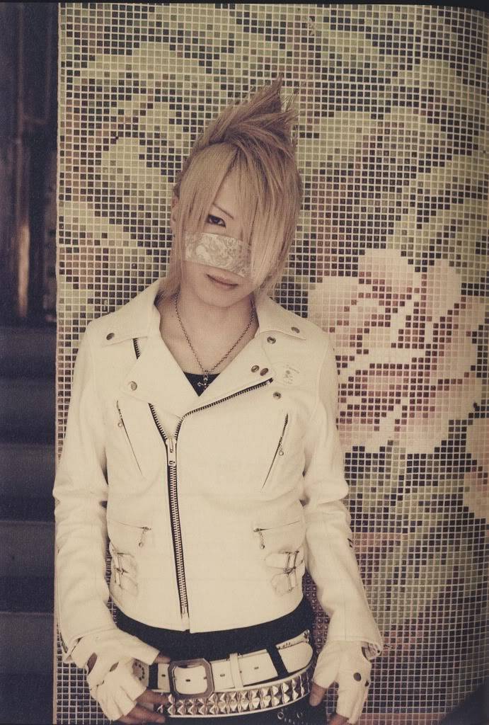 GazettE (Visual kei) - Pgina 13 Reita-514