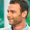 Liev Schreiber [Terminé] L_dd0e0a7aed9f8ed6c4410d2733fc81d3