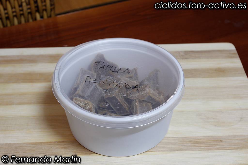 Papilla para medicar los peces Papilla5