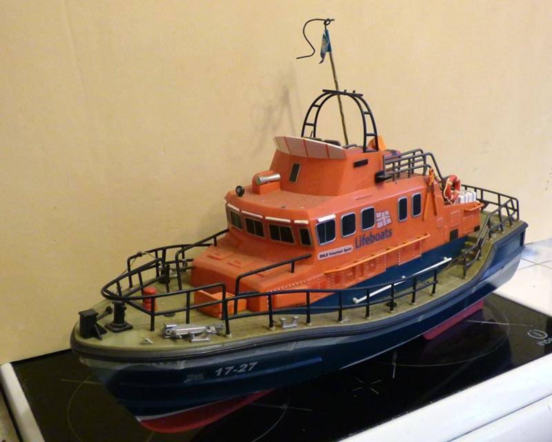 Small RNLI Severn refit Before-01_zpsnwu7ssww