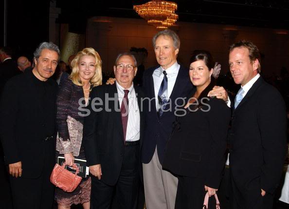 Kiki et ses amis les stars - Page 2 Clint_eastwood