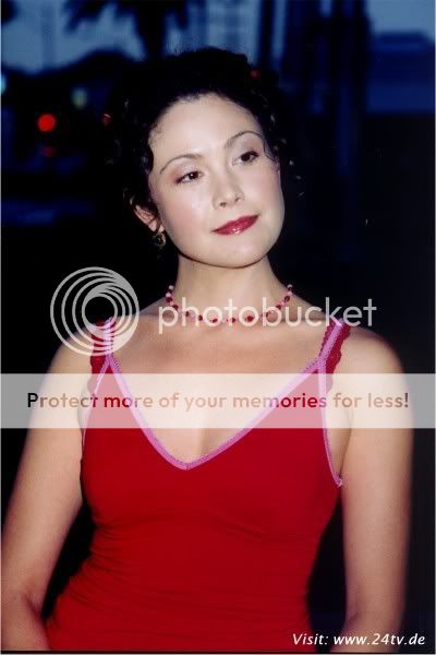 Reiko Aylesworth Reiko_candid_1