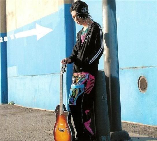 Miyavi -pictures- (the must have it zone) 12c600e0d52f2f5ea2ce6f17a0ff8dec