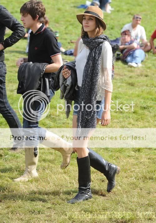 The Last Shadow Puppets en Leeds Festival 12-1