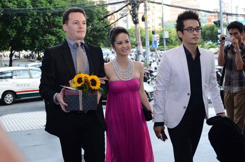 [2012]: Bống dự lễ cưới Đoan Trang Dt20