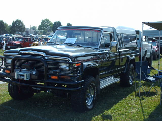 pix from 2009 all breeds jeep show PICT0109