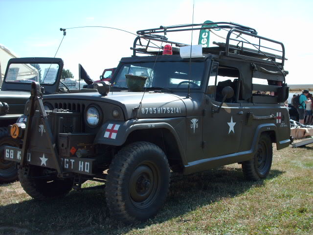 pix from 2009 all breeds jeep show PICT0128