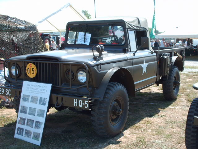 pix from 2009 all breeds jeep show PICT0130