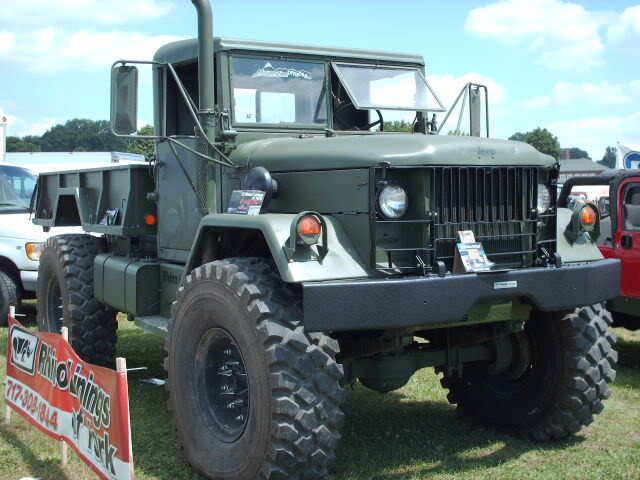 pix from 2009 all breeds jeep show PICT0149